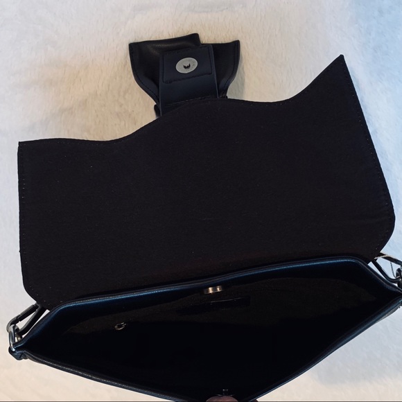 Bags 2 for $15! Lola embroidered clutch NWT - Picture 5 of 8